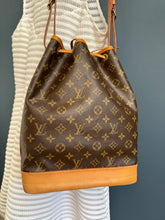 Lade das Bild in den Galerie-Viewer, LOUIS VUITTON NOÉ GRANDE
