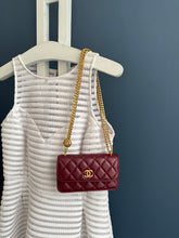 Lade das Bild in den Galerie-Viewer, CHANEL WOC

