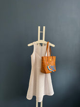 Lade das Bild in den Galerie-Viewer, MCM TONI SHOPPER
