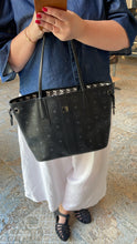 Lade das Bild in den Galerie-Viewer, MCM SHOPPER SMALL
