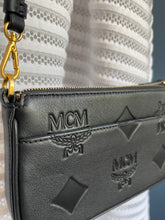 Lade das Bild in den Galerie-Viewer, MCM AREN CROSSBODY
