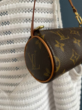 Lade das Bild in den Galerie-Viewer, LOUIS VUITTON PAPILLON MINI
