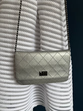 Lade das Bild in den Galerie-Viewer, CHANEL WOC
