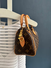 Lade das Bild in den Galerie-Viewer, LOUIS VUITTON SPEEDY 20

