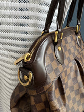 Lade das Bild in den Galerie-Viewer, LOUIS VUITTON TIVOLI
