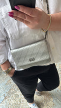 Lade das Bild in den Galerie-Viewer, CHANEL WOC
