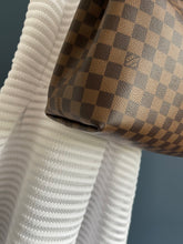 Lade das Bild in den Galerie-Viewer, LOUIS VUITTON GRACEFUL MM
