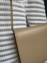 Lade das Bild in den Galerie-Viewer, YSL CASSANDRA
