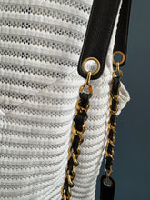 Lade das Bild in den Galerie-Viewer, CHANEL VINTAGE BEUTEL
