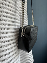 Lade das Bild in den Galerie-Viewer, MCM CAMERA BAG
