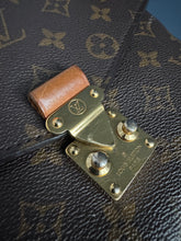 Lade das Bild in den Galerie-Viewer, LOUIS VUITTON MÉTIS
