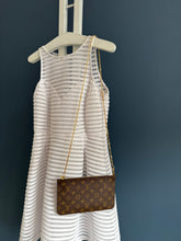 Lade das Bild in den Galerie-Viewer, LOUIS VUITTON CLUTCH
