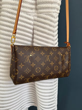 Lade das Bild in den Galerie-Viewer, LOUIS VUITTON FAVORITE
