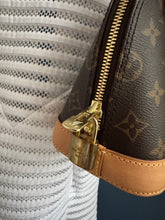 Lade das Bild in den Galerie-Viewer, LOUIS VUITTON ALMA BB
