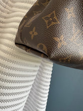 Lade das Bild in den Galerie-Viewer, LOUIS VUITTON GRACEFUL MM
