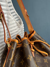 Lade das Bild in den Galerie-Viewer, LOUIS VUITTON NOÉ GRANDE
