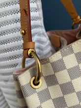 Lade das Bild in den Galerie-Viewer, LOUIS VUITTON GRACEFUL MM
