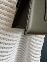 Lade das Bild in den Galerie-Viewer, JACQUEMUS LE GRANDE BAMBINO
