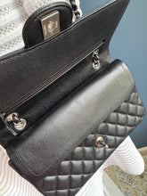 Lade das Bild in den Galerie-Viewer, CHANEL DOUBLE FLAP MEDIUM
