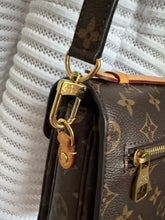 Lade das Bild in den Galerie-Viewer, LOUIS VUITTON MÉTIS
