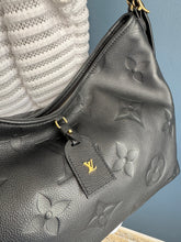 Lade das Bild in den Galerie-Viewer, LOUIS VUITTON CARRYALL MM
