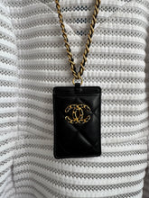 Lade das Bild in den Galerie-Viewer, CHANEL 19 CARDHOLDER
