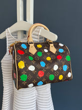 Lade das Bild in den Galerie-Viewer, LOUIS VUITTON SPEEDY 25 YAYOI KUSAMA DOTS
