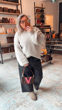 Lade das Bild in den Galerie-Viewer, LOUIS VUITTON POCHETTE ACCESSOIRES
