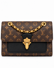 Lade das Bild in den Galerie-Viewer, LOUIS VUITTON VICTOIRE

