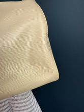 Lade das Bild in den Galerie-Viewer, LOUIS VUITTON SPEEDY 30
