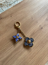 Lade das Bild in den Galerie-Viewer, LOUIS VUITTON MOSAIQUE SCHLÜSSELANHÄNGER
