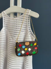 Lade das Bild in den Galerie-Viewer, LOUIS VUITTON POCHETTE YAYOI KUSAMA DOTS
