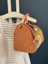 Lade das Bild in den Galerie-Viewer, LOUIS VUITTON SPEEDY FRAGONARD X JEFF KOONS
