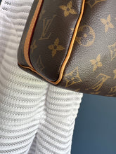 Lade das Bild in den Galerie-Viewer, LOUIS VUITTON SPEEDY 25
