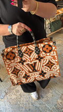 Lade das Bild in den Galerie-Viewer, LOUIS VUITTON ONTHEGO GM CRAFTY
