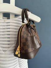 Lade das Bild in den Galerie-Viewer, LOUIS VUITTON ALMA BB

