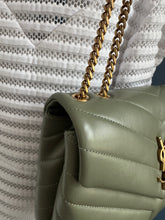 Lade das Bild in den Galerie-Viewer, YSL LOULOU SMALL

