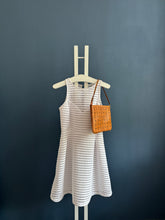 Lade das Bild in den Galerie-Viewer, MCM CLUTCH
