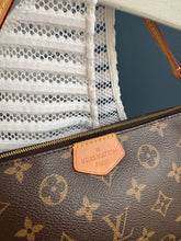 Lade das Bild in den Galerie-Viewer, LOUIS VUITTON POCHETTE
