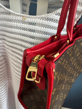 Lade das Bild in den Galerie-Viewer, LOUIS VUITTON POPINCOURT PM
