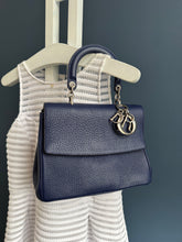 Lade das Bild in den Galerie-Viewer, DIOR BE DIOR
