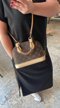 Lade das Bild in den Galerie-Viewer, LOUIS VUITTON ALMA BB
