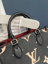 Lade das Bild in den Galerie-Viewer, LOUIS VUITTON ONTHEGO PM BICOLOR
