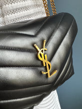 Lade das Bild in den Galerie-Viewer, YSL LOULOU

