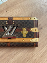 Lade das Bild in den Galerie-Viewer, LOUIS VUITTON TWIST GELDBÖRSE
