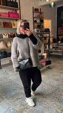 Lade das Bild in den Galerie-Viewer, YSL LOULOU TOY
