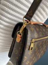 Lade das Bild in den Galerie-Viewer, LOUIS VUITTON MÉTIS
