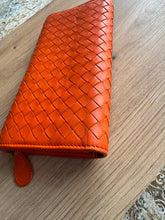 Lade das Bild in den Galerie-Viewer, BOTTEGA VENETA GELDBÖRSE
