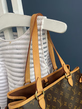 Lade das Bild in den Galerie-Viewer, LOUIS VUITTON BATIGNOLLES
