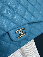 Lade das Bild in den Galerie-Viewer, CHANEL DOUBLE FLAP JUMBO

